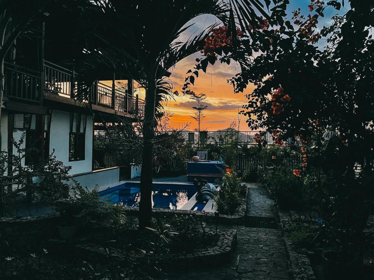Cool Breeze Authentic Hotel Labuan Bajo Komodo ภายนอก รูปภาพ