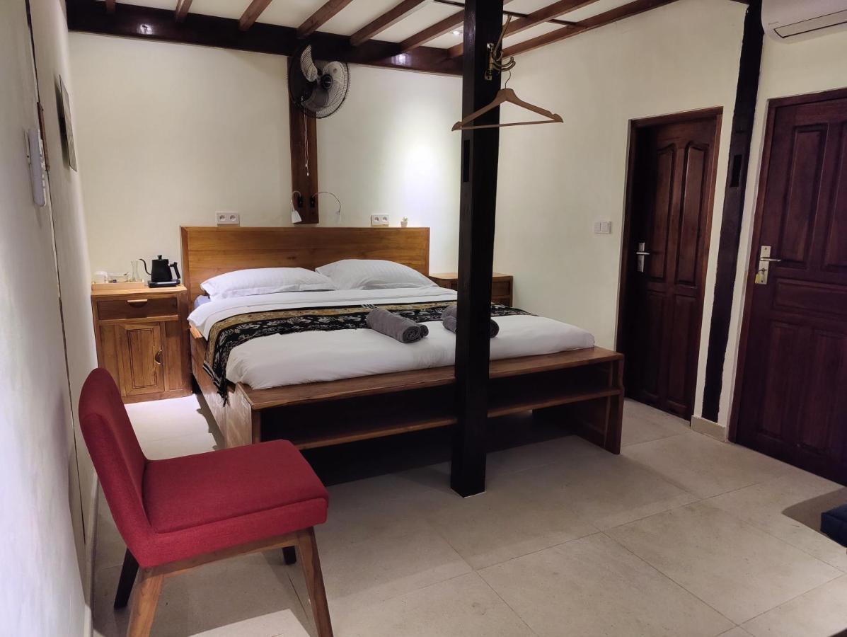 Cool Breeze Authentic Hotel Labuan Bajo Komodo ภายนอก รูปภาพ